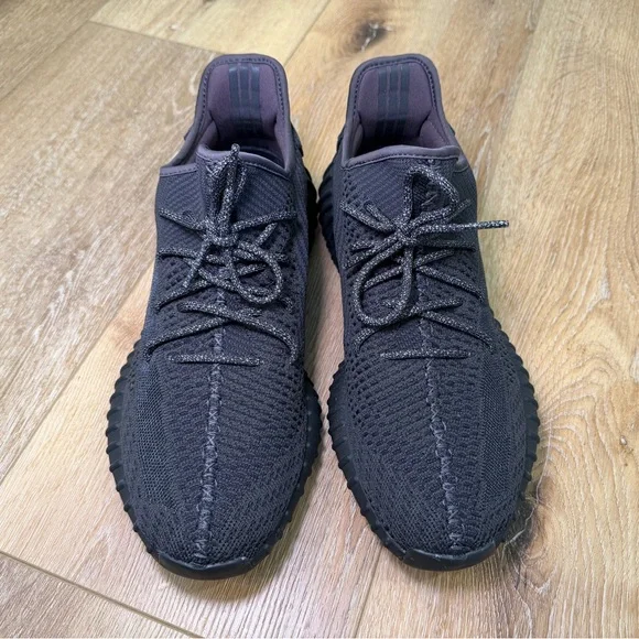 Yeezy Boost 350 V2 “Triple Black” – Men’s Size 13 – Excellent Condition + Box - Picture 5 of 8
